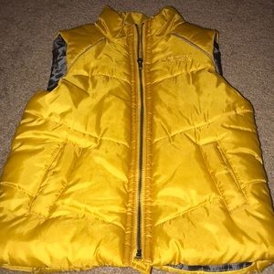 Kenneth Cole Puffer vest